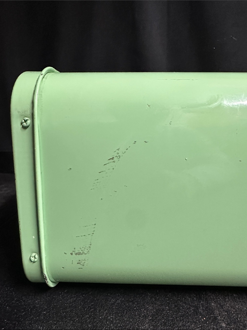 Vintage light sea green Bread Box Countertop Storage - enamelware - Picture 10 of 10